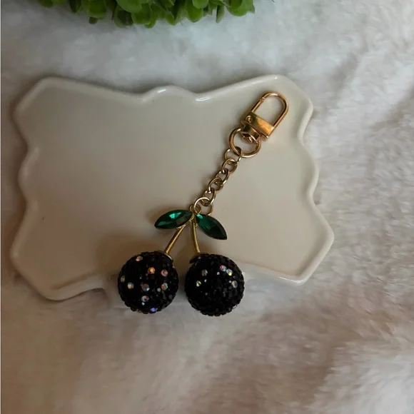 Mini sparkly cherry bag charm - Picture 5 of 6